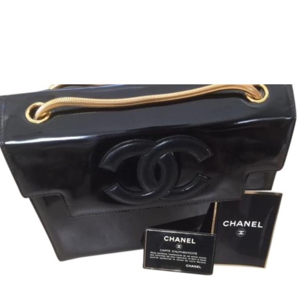 Chanel Black Patent Leather handbag